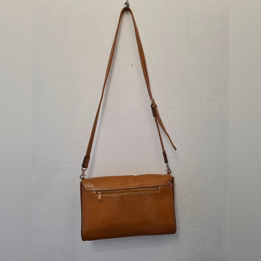 Jane Shilton light brown faux leather patent shoulder bag handbag long strap - Picture 5 of 8